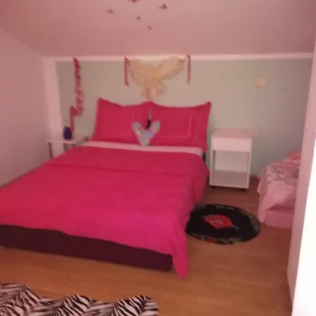App Janjis Apartment *
